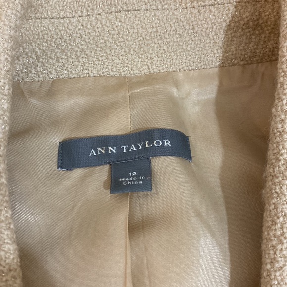 SOLD Ann Taylor Wool blend blazer - Picture 5 of 6